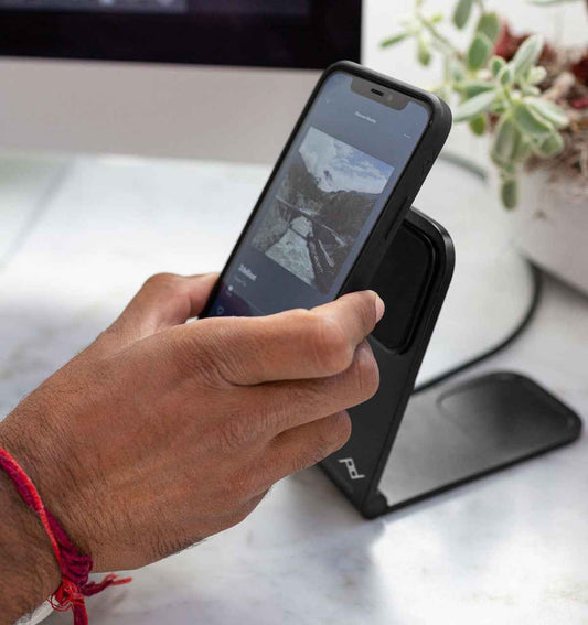 Peak Design Mobile Wireless Charging Stand v2 - Qi2 Charging