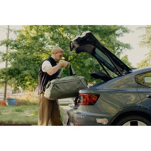 Peak Design Travel Duffel 80L lifestyle and product image | Peak Design Australia