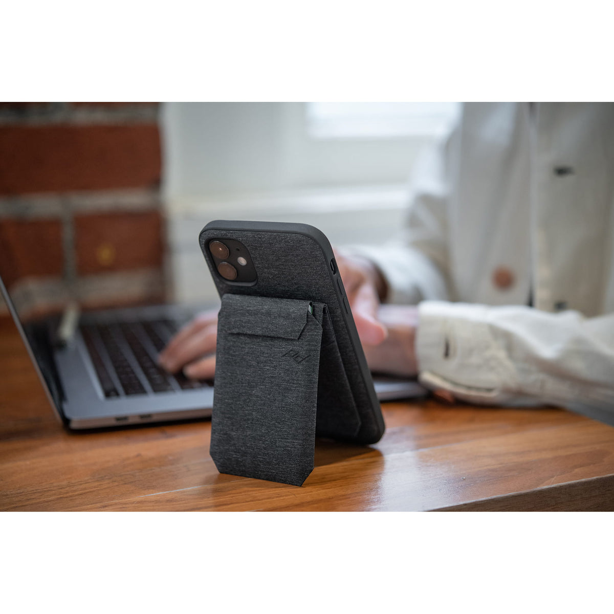 Peak Design Mobile Wallet Stand Fabric product detail and lifestyle image | Peak Design Australia | CameraHUB