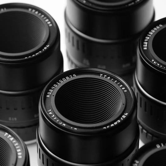 TTArtisan 40mm f/2.8 Macro APS-C lens official image 2