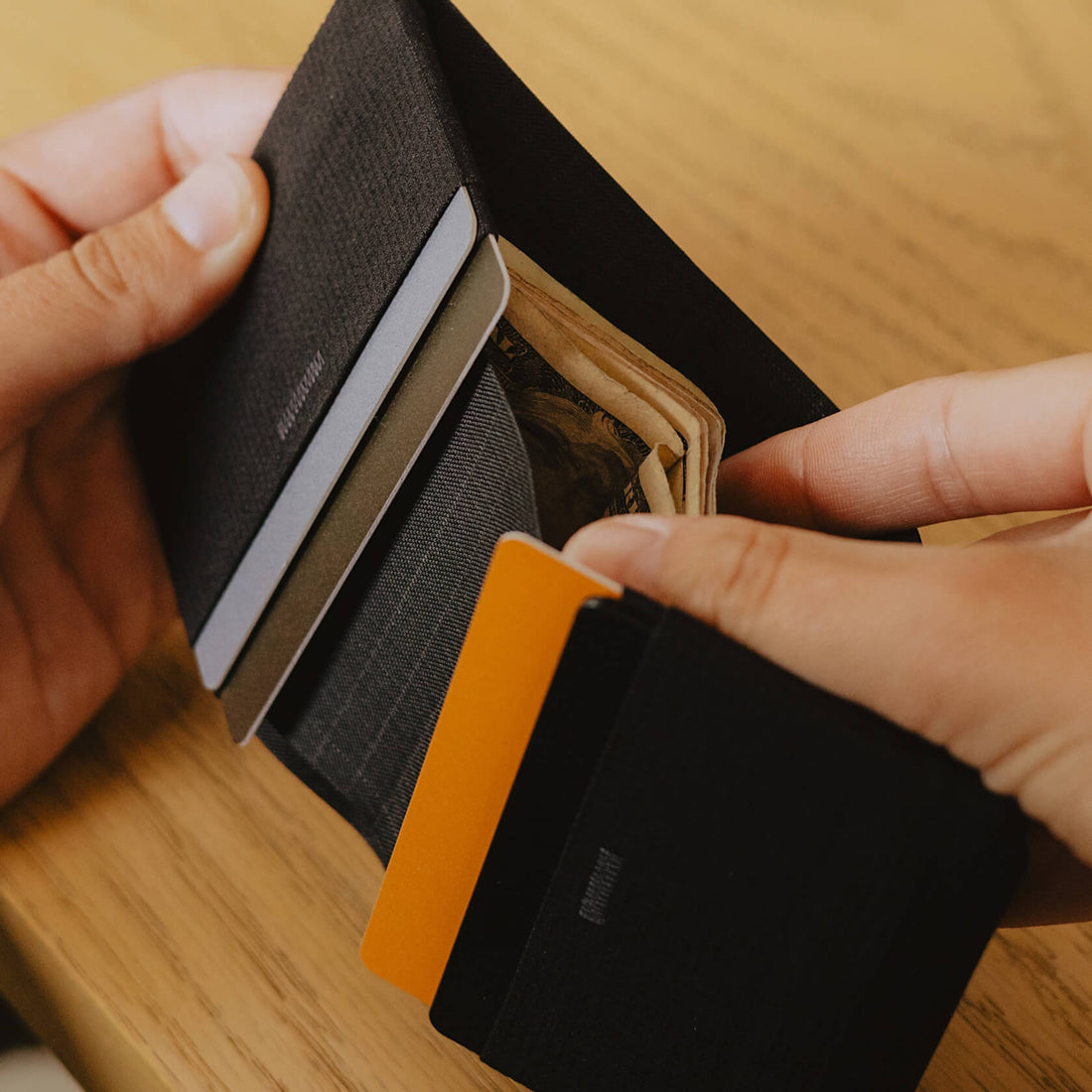 Peak Design Everyday Billfold Wallet product detail and lifestyle image | Peak Design Australia | CameraHUB