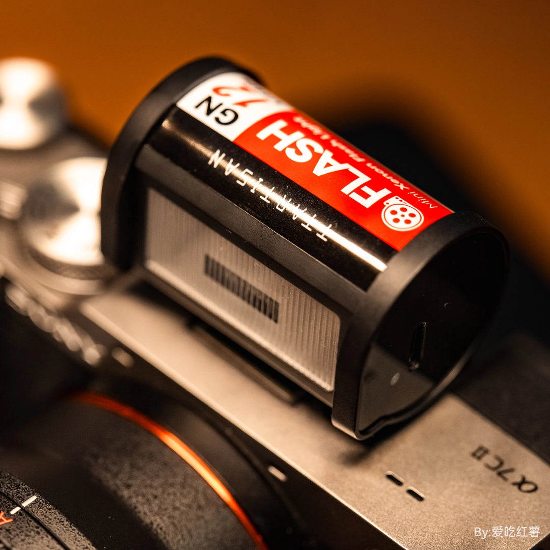 TTArtisan M01 mini on-camera flash official image 4