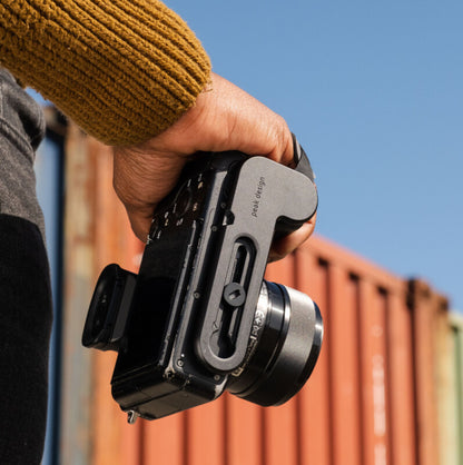 Peak Design Micro Clutch product detail and lifestyle image | Peak Design Australia | CameraHUB