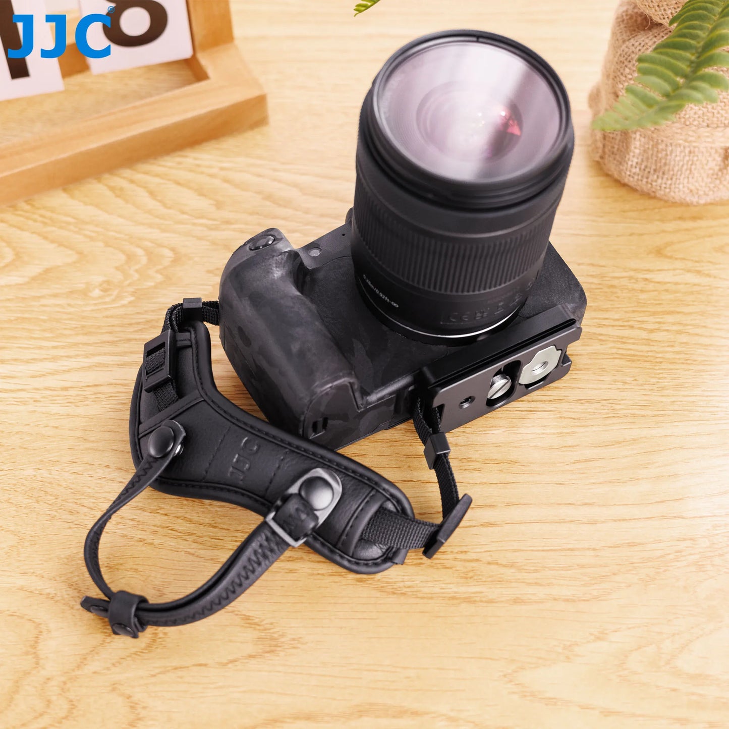 JJC 3x LCD Viewfinder Eyecup for 3.0-Inch Camera Screens