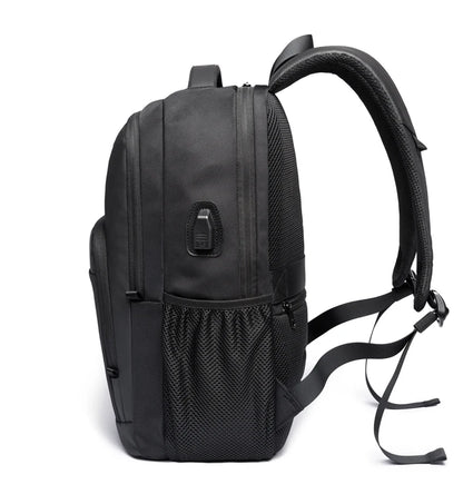 BANGE Lightweight 15.6-Inch USB Laptop Backpack