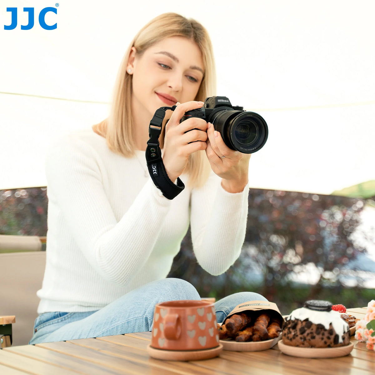 JJC Adjustable Neoprene Camera Hand Strap