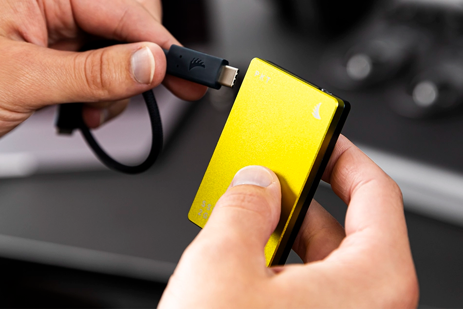 Angelbird SSD2GO PKT MK3 handheld USB-C connection
