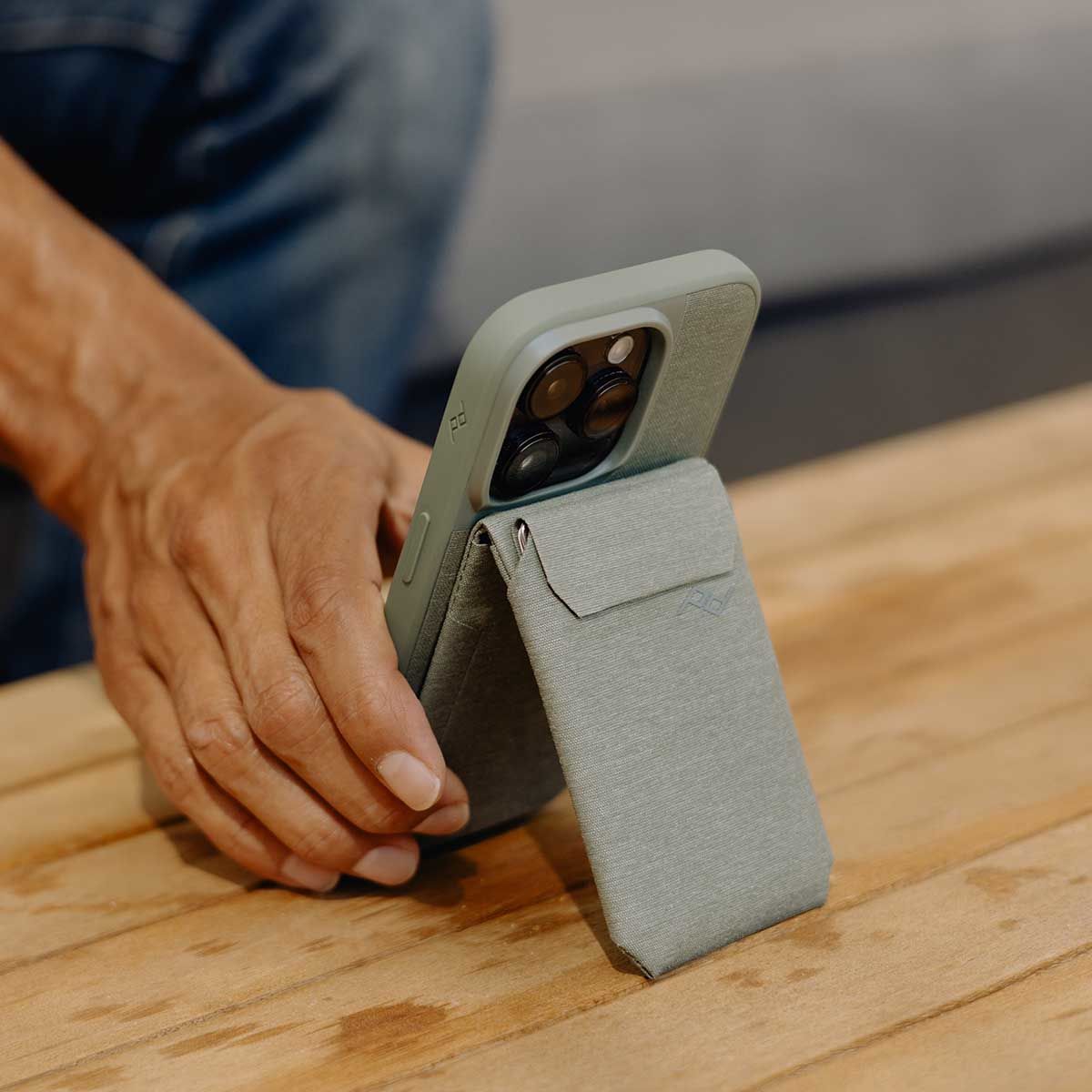 Peak Design Mobile Wallet Stand Nylon product detail and lifestyle image | Peak Design Australia | CameraHUB