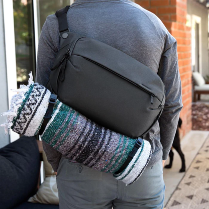 Peak Design Everyday Sling v2 Camera Sling Bag - 3L / Coyote | Peak Design Australia