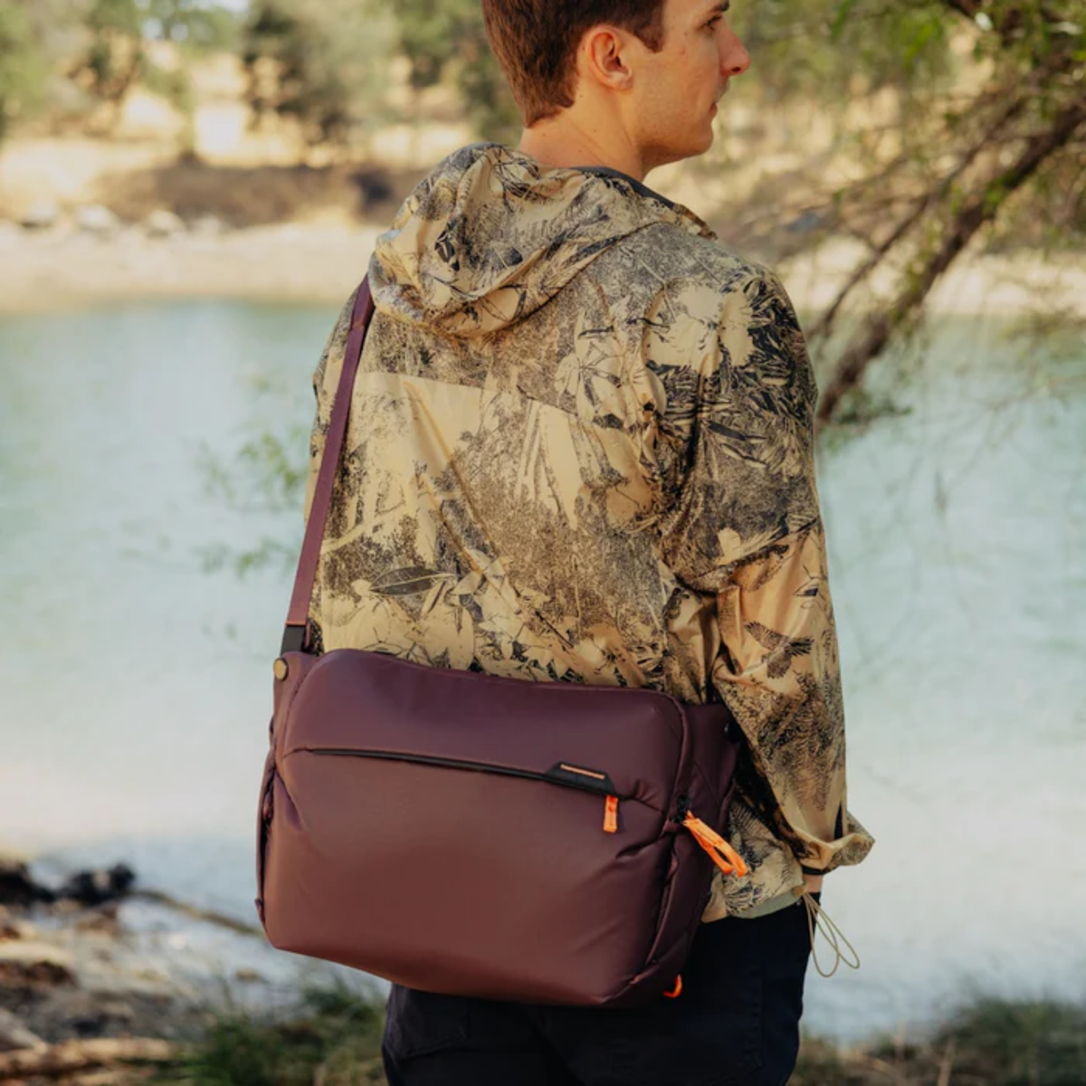 Peak Design Everyday Sling v2 Camera Sling Bag - 3L / Kelp | Peak Design Australia