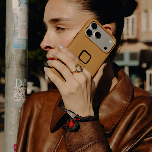 Peak Design Mobile Cuff product detail and lifestyle image | Peak Design Australia | CameraHUB
