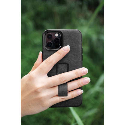 Peak Design Mobile Everyday Loop Case lifestyle and product image | Peak Design Australia