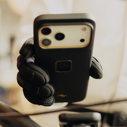 Peak Design GNAR Case iPhone 17 Pro Max Black lifestyle