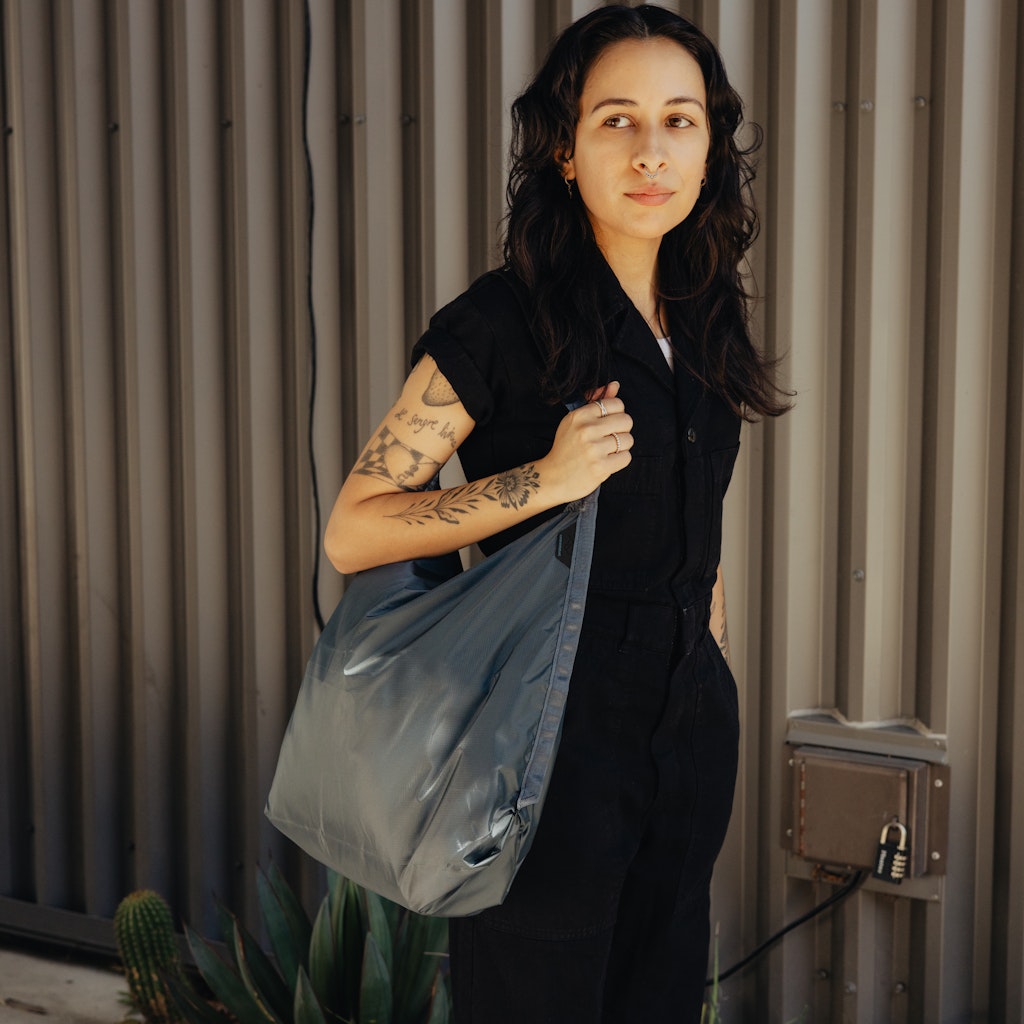 Peak Design Packable Tote Ocean lifestyle image