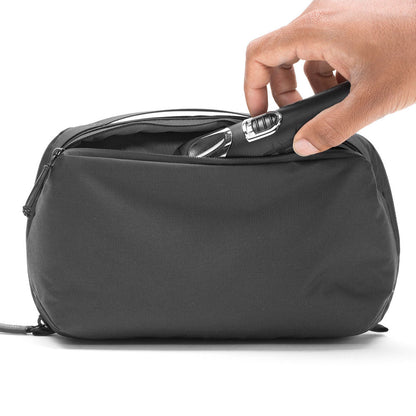 Peak Design Wash Pouch 2.5L styled photo